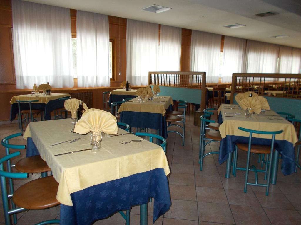 Hotel Holidays Roccaraso Kültér fotó
