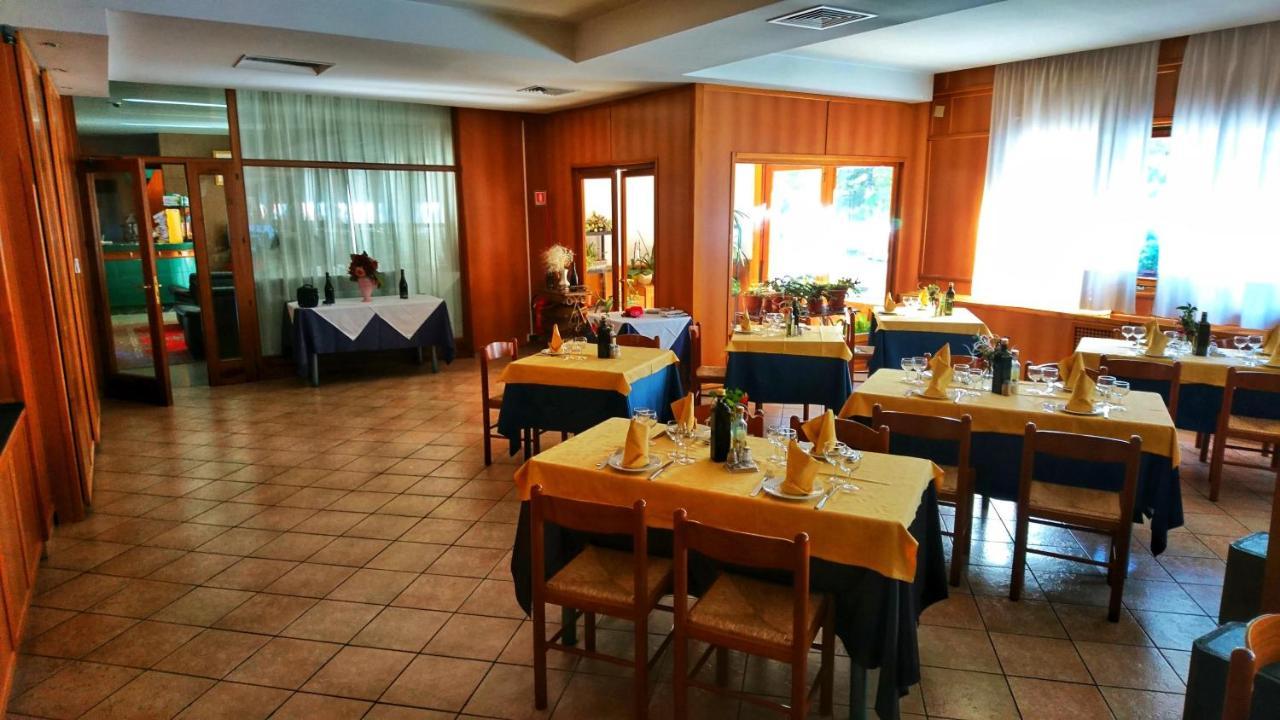 Hotel Holidays Roccaraso Kültér fotó